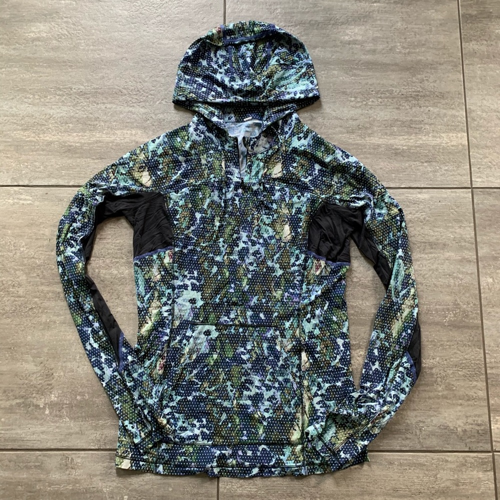 Lululemon pull over